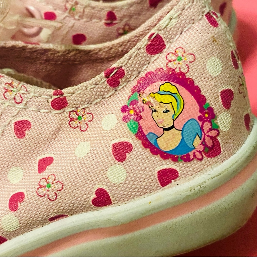 EUC 🌸 Disney Princess Converse Cinderella Toddler Girls' Sneakers Adorable!!